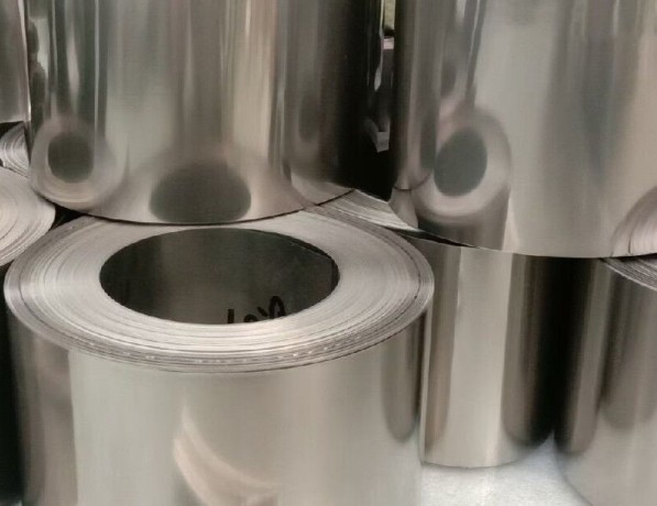 Фольга титановая 3М 0,35 мм ОСТ 1.90145-74 фото