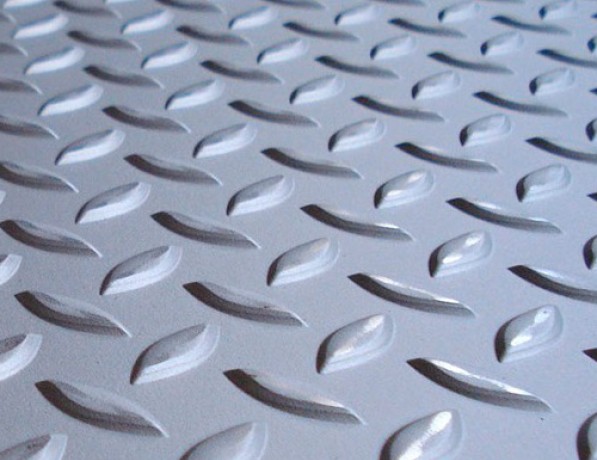 Лист нержавеющий рифленый г/к чечевица ЭИ878 2,5 мм ГОСТ 8568-77 фото