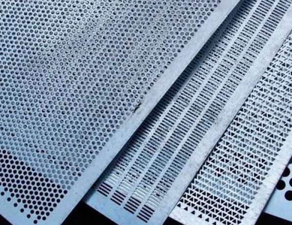 Лист перфорированный нержавеющий Lvl AISI 304 8 мм ТУ 25.11.23-002-23083253-2017 фото