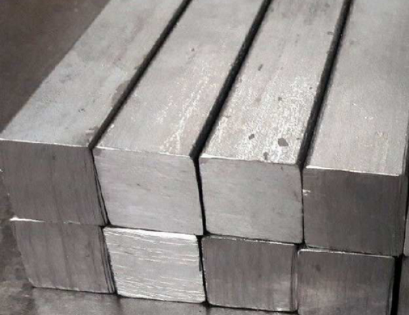 Поковка титановая квадратная ВТ5-1 101 мм ОСТ 92-0966-75 фото