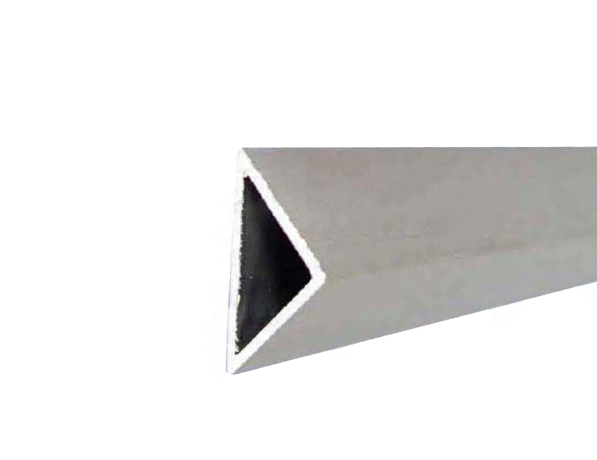 Профиль алюминиевый прессованный треугольный АМ4 40х3,5 мм ГОСТ 18591-91 фото