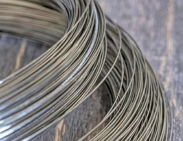 Проволока конструкционная Ст50 0,5 мм ГОСТ 1050-2013 фото