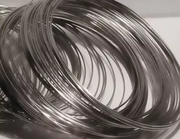 Проволока титановая сварочная ОТ4-1св 4 мм ГОСТ 27265-87 фото