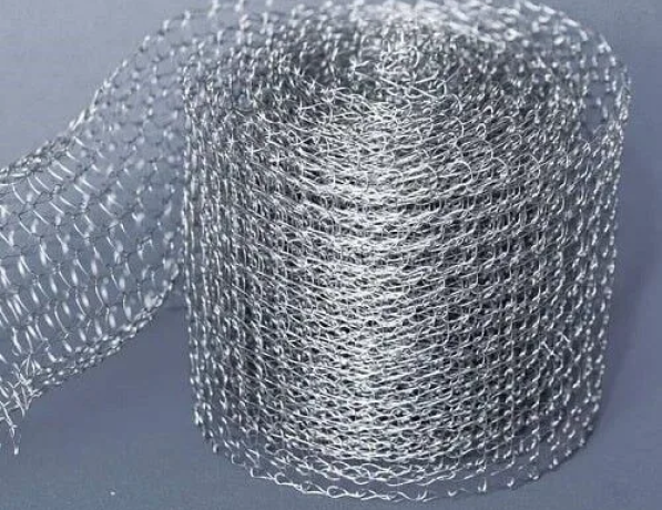 Сетка нержавеющая рукавная в рулоне 12Х18Н10Т 0,05 мм ТУ 14-171-143-97 фото