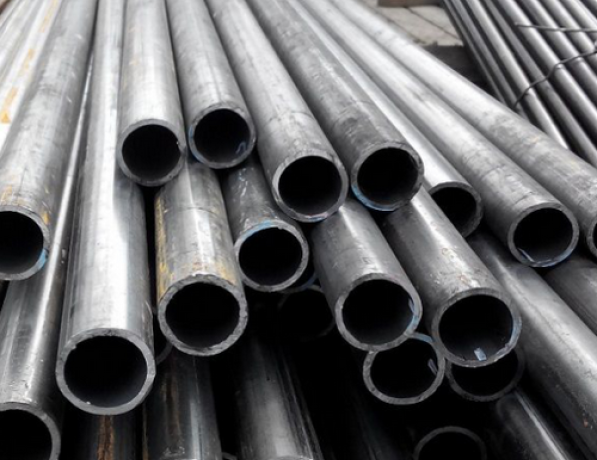 Труба стальная ВГП неоцинкованная обыкновенная с резьбой Ст15 10,2х2 мм ГОСТ 3262-75 фото